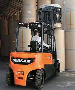 lityum akü forklift